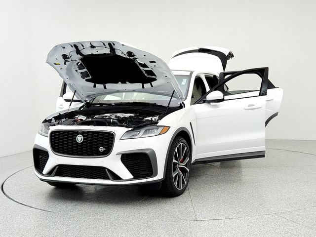 Certified 2026 Jaguar F-PACE SVR AWD/4WD image 9