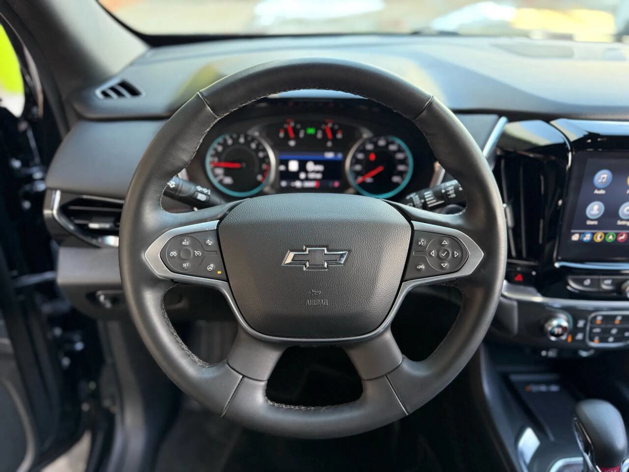 Used 2023 Chevrolet Traverse RS image 28