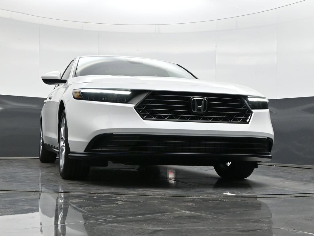 Used 2025 Honda Accord LX image 24
