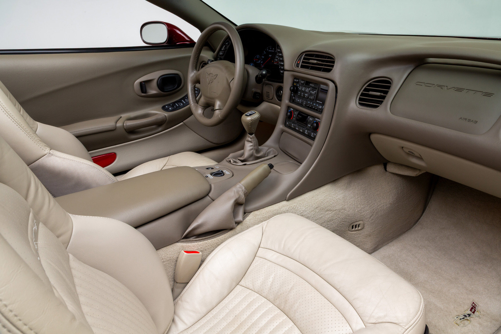 Used 2003 Chevrolet Corvette 50th Anniversary Edition w/ Preferred Equipment Group1 image 33