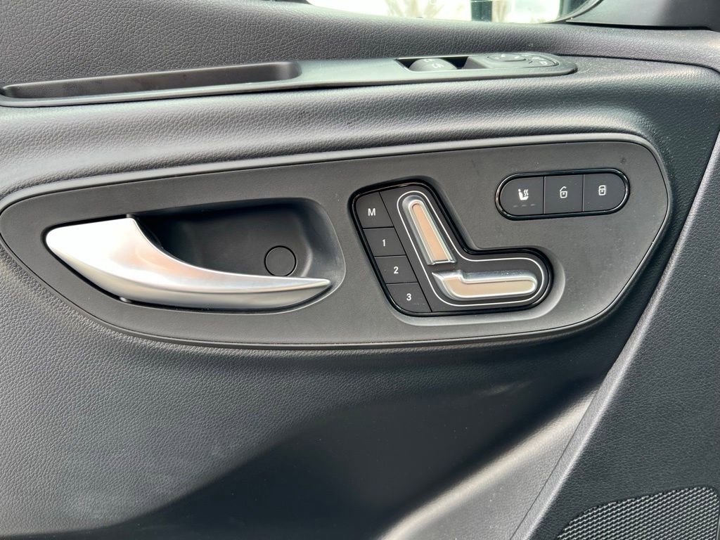 Used 2024 Mercedes-Benz Sprinter 2500 image 24