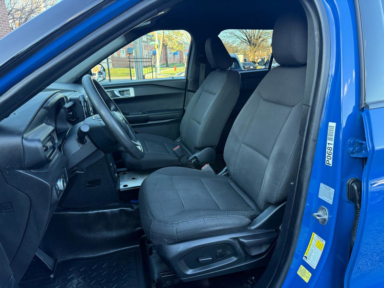 Used 2021 Ford Explorer AWD image 3