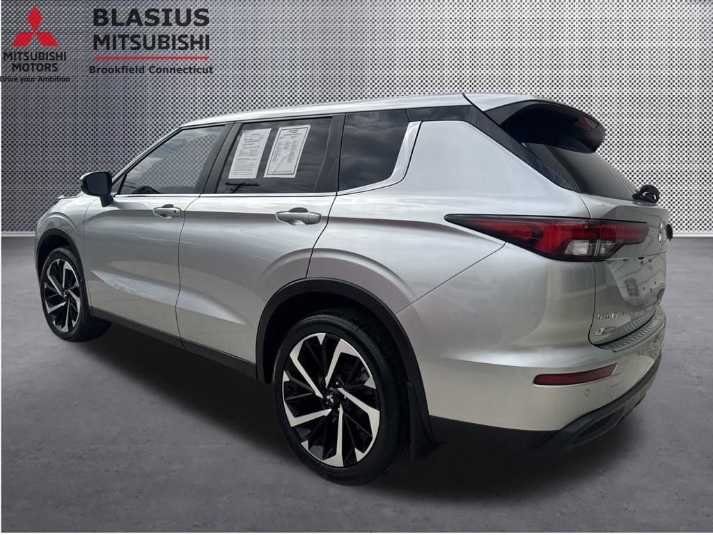Used 2022 Mitsubishi Outlander ES AWD/4WD image 18