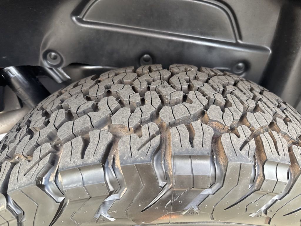 Certified 2025 Jeep Wrangler Unlimited Rubicon 4xe w/ Safety Group image 12