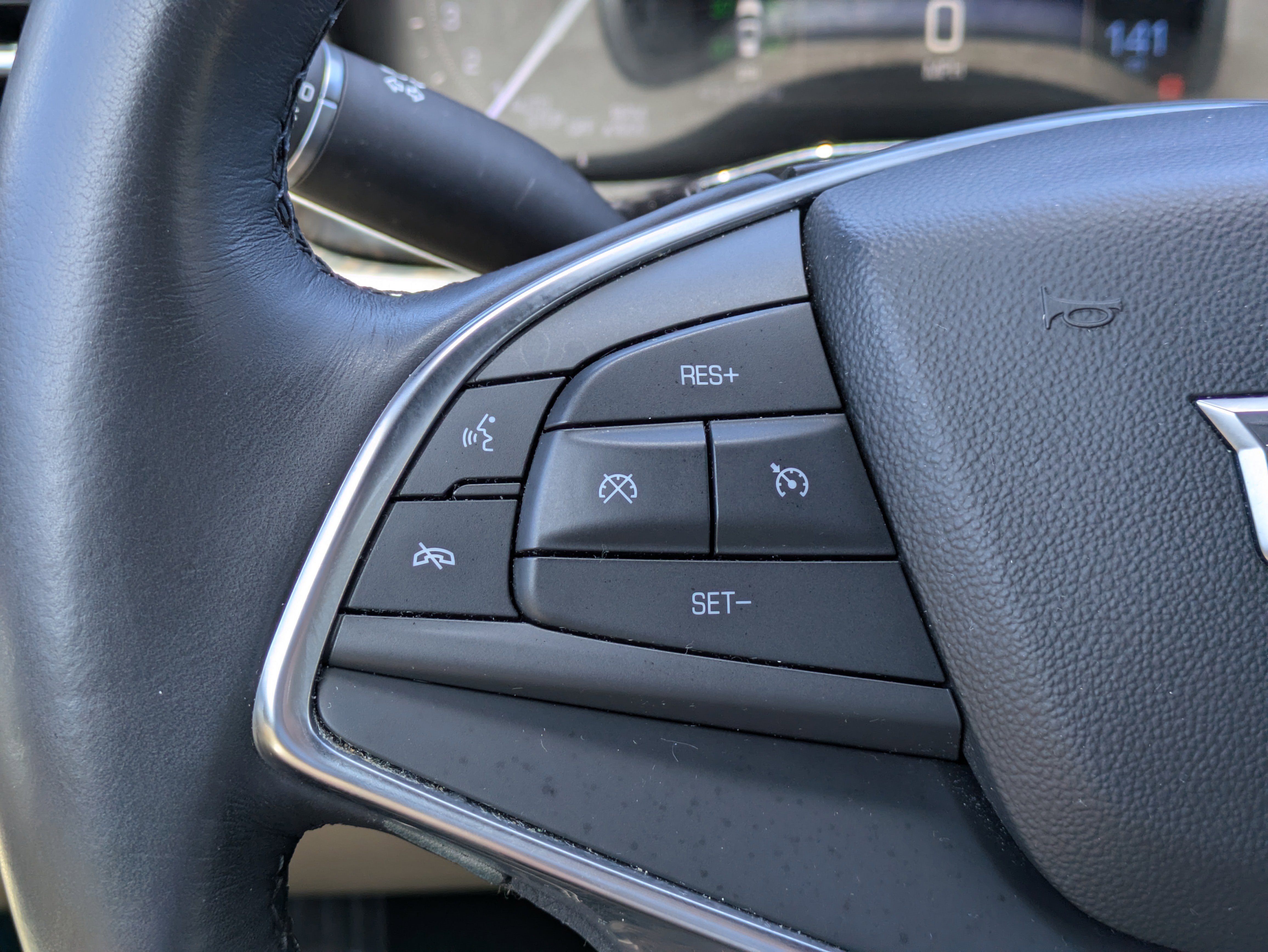 Used 2018 Cadillac XT5 FWD image 21