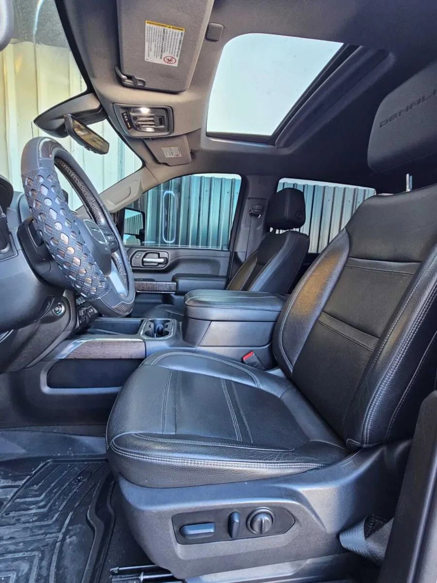 Used 2023 GMC Sierra 2500 Denali w/ Denali Ultimate Package image 12