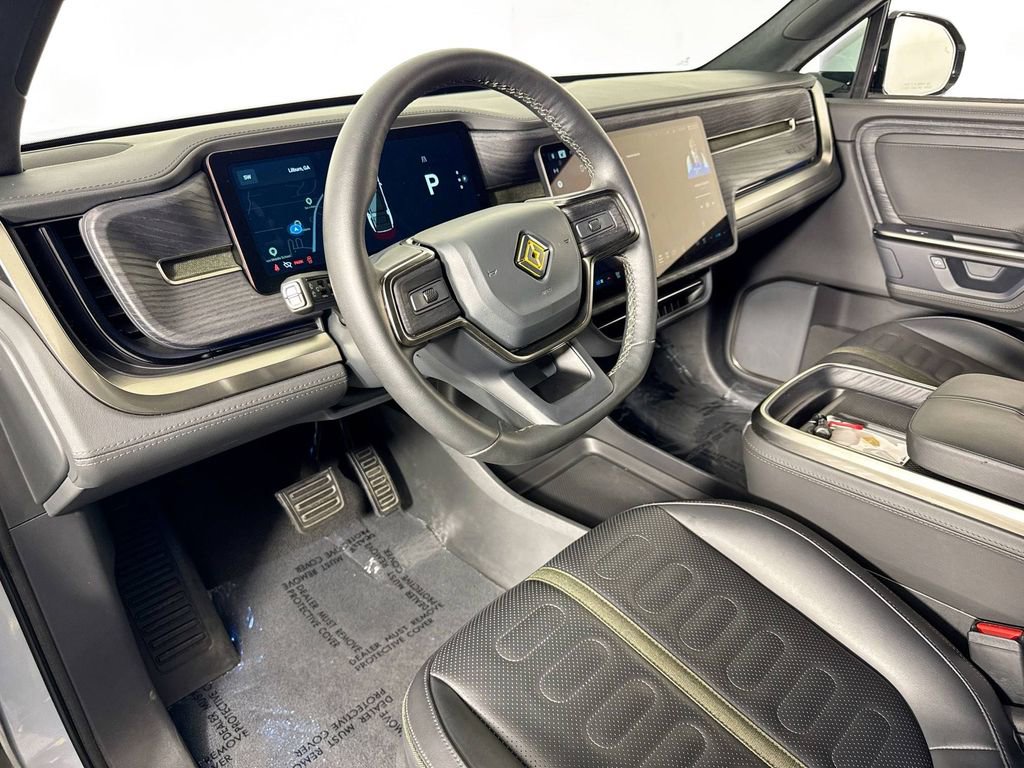Used 2025 Rivian R1S Adventure image 9