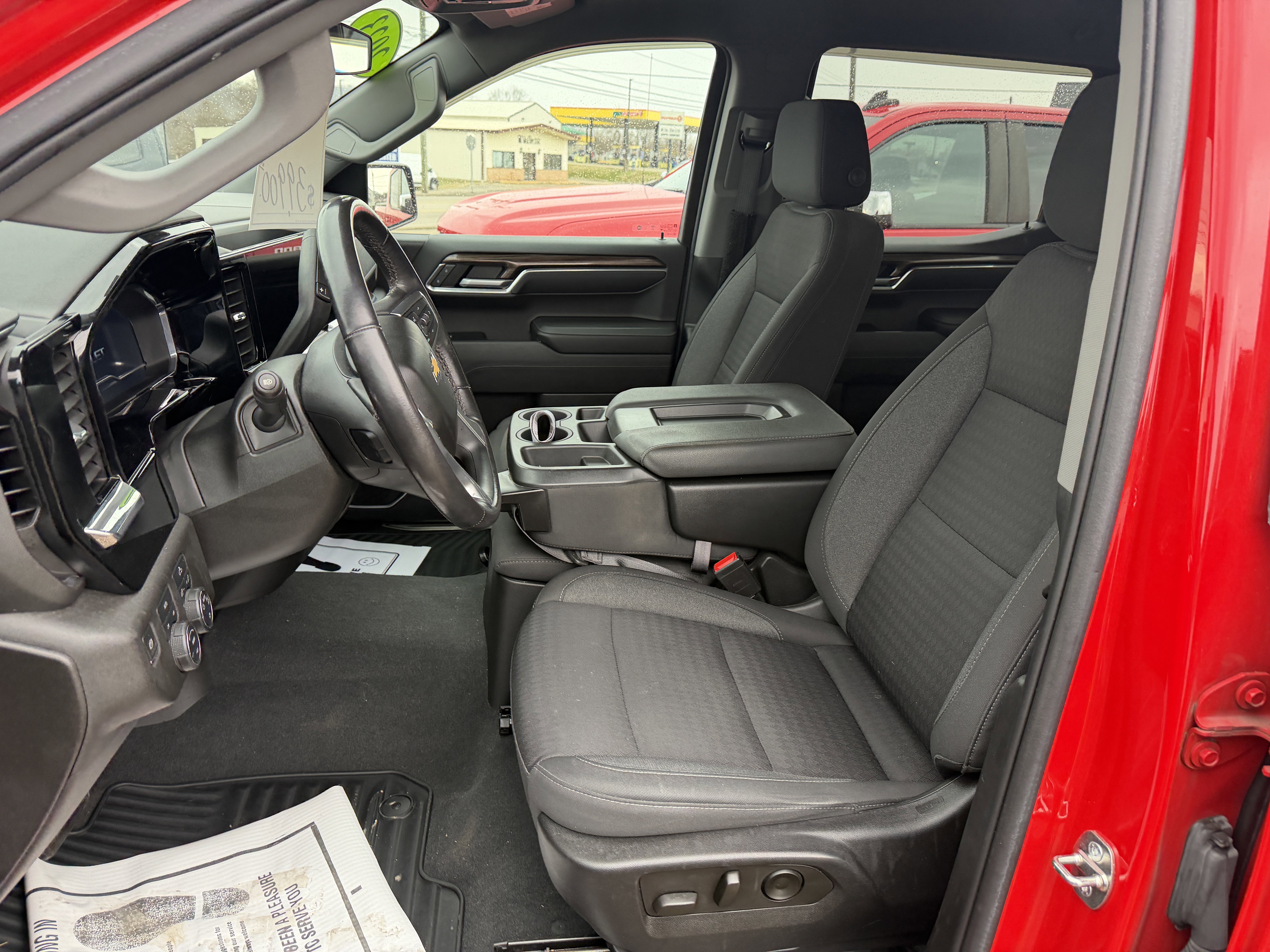 Used 2023 Chevrolet Silverado 1500 LT image 11