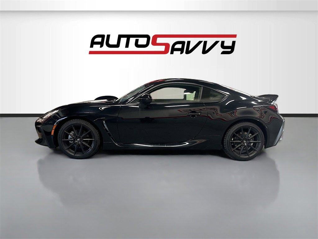 Used 2025 Toyota GR86 Premium w/ ALL Weather Mat Package (TMS) image 4