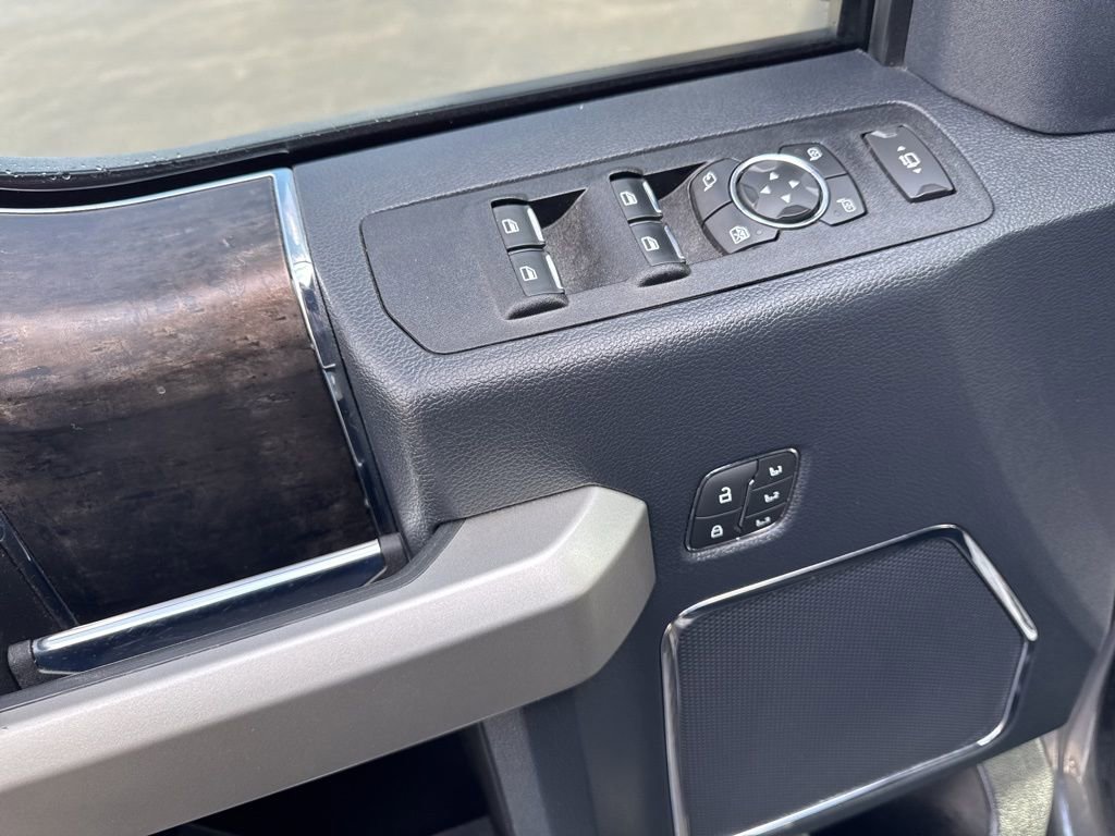 Used 2022 Ford F250 Lariat w/ Lariat Ultimate Package image 18