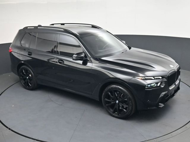 Used 2025 BMW X7 M60i AWD/4WD image 22