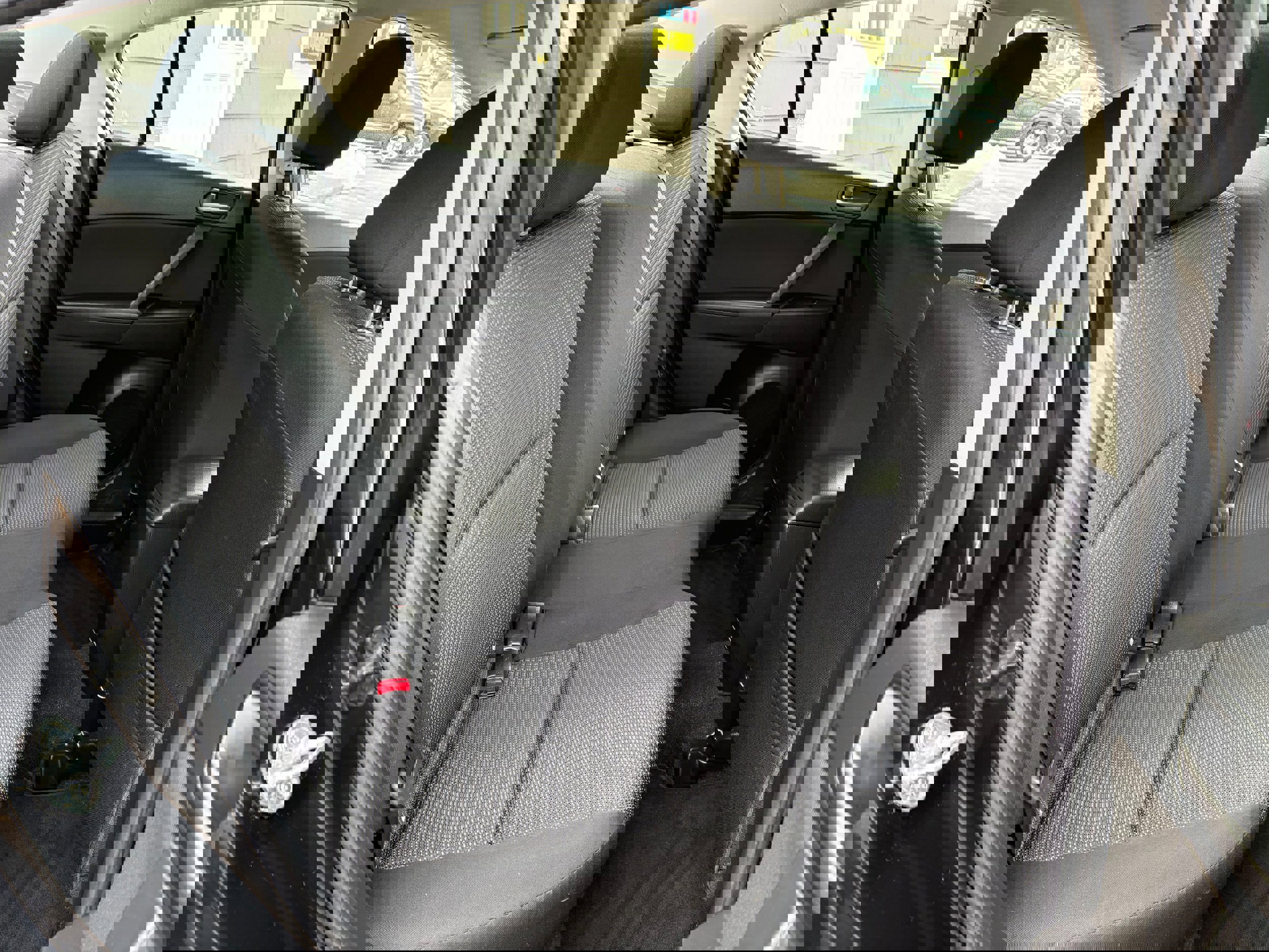 Used 2012 MAZDA MAZDA3 i Sport image 19