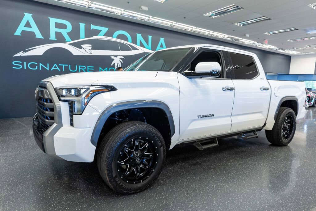 Used 2023 Toyota Tundra Limited AWD/4WD image 1