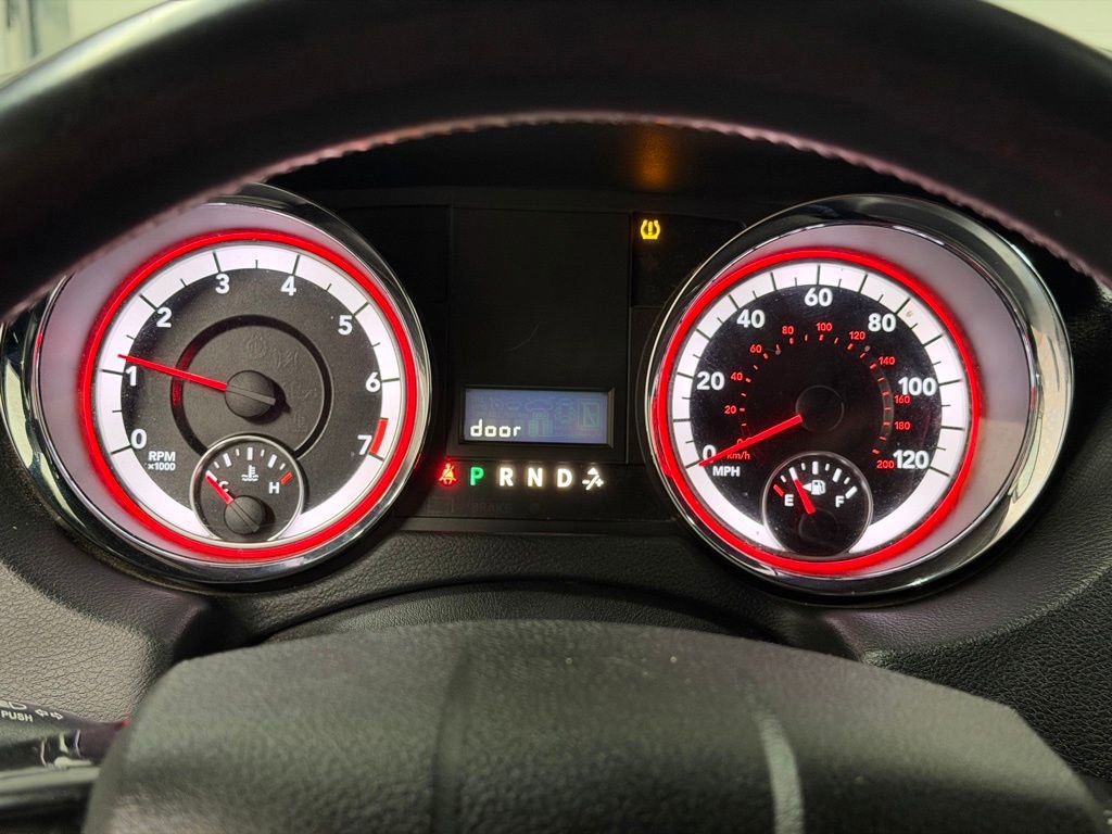 Used 2016 Dodge Grand Caravan SE image 35