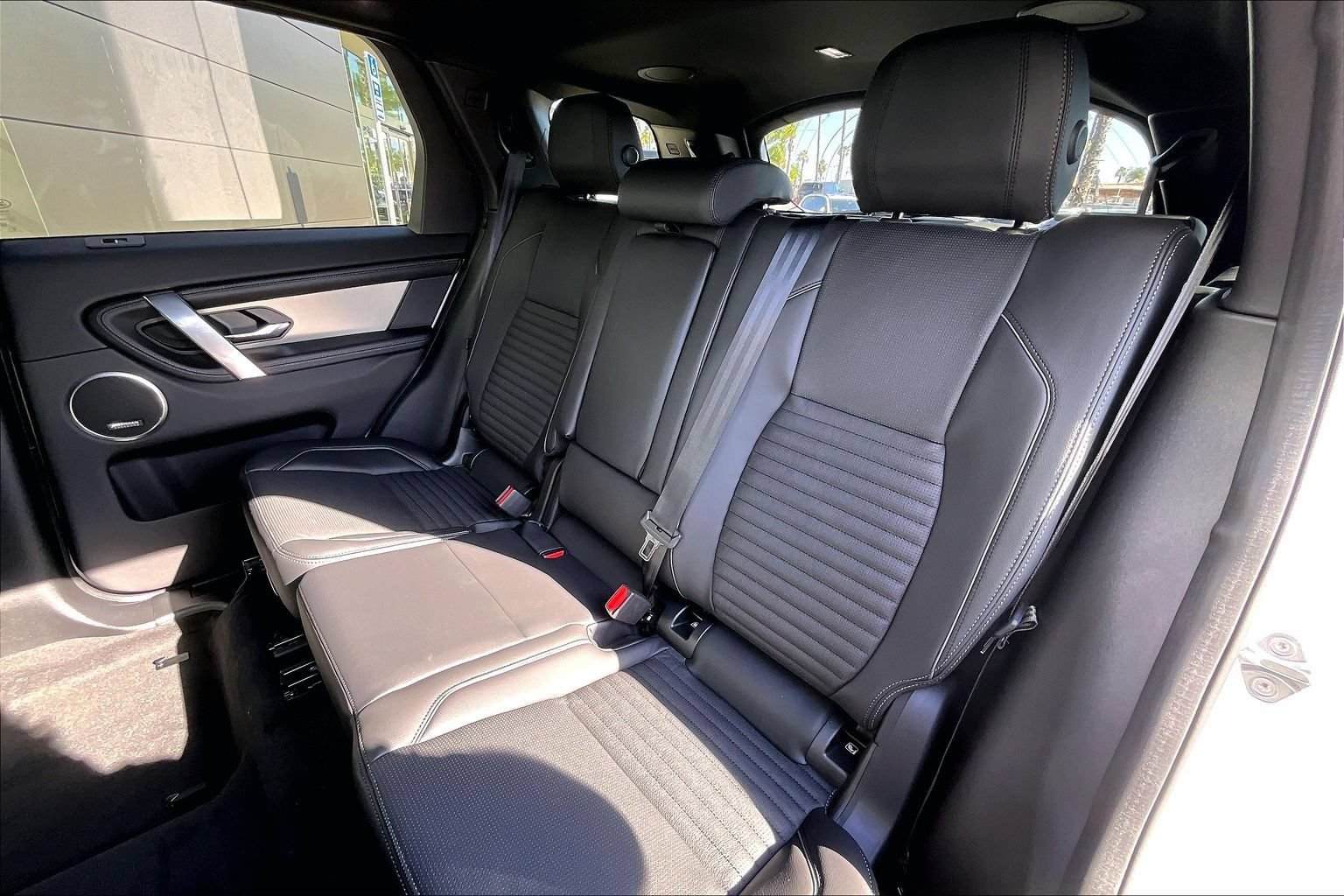 New 2026 Land Rover Discovery Sport Landmark AWD/4WD image 10