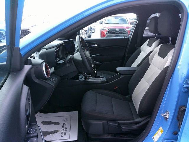 Used 2024 Chevrolet Trax RS w/ Driver Confidence Package FWD image 19