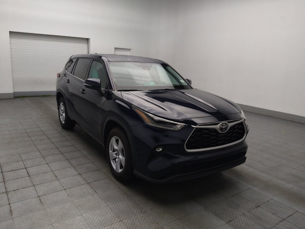 Used 2021 Toyota Highlander LE FWD image 13