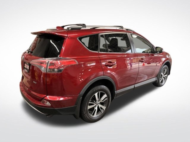 Used 2018 Toyota RAV4 XLE w/ Plus Extra Value Package FWD image 24