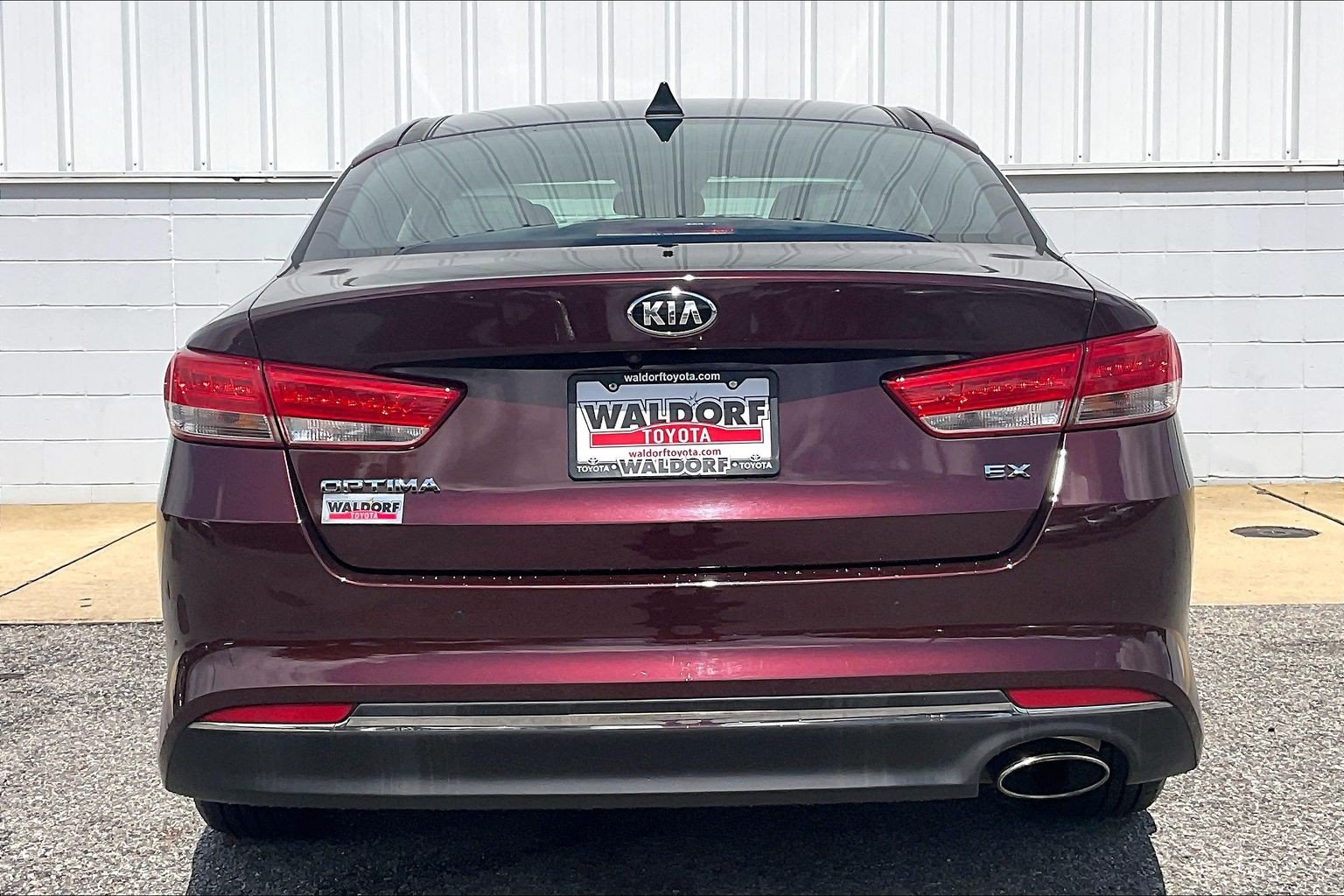 Used 2017 Kia Optima EX w/ Premium Package FWD image 5