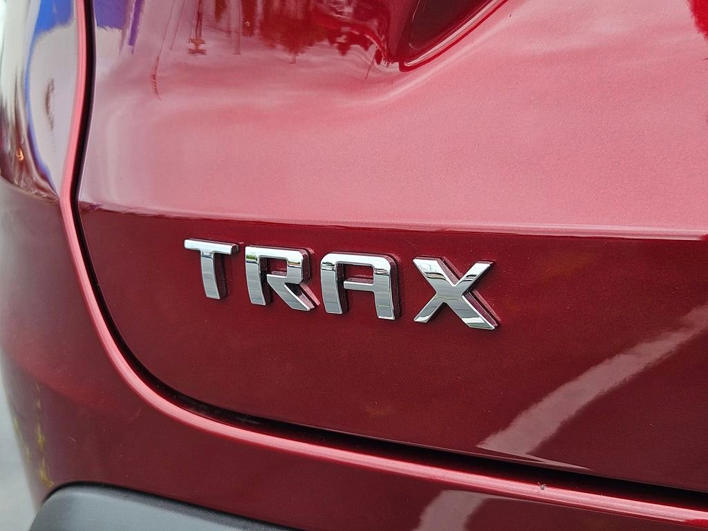 Certified 2024 Chevrolet Trax LS FWD image 28