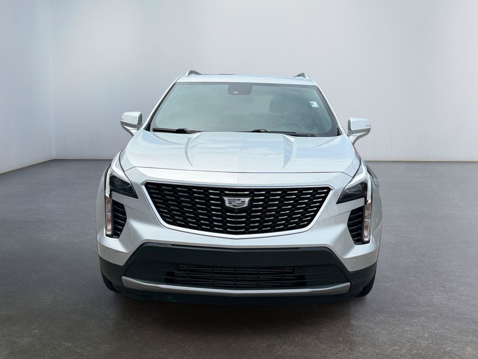 Used 2022 Cadillac XT4 Premium Luxury w/ Enhanced Visibility Package AWD/4WD image 8