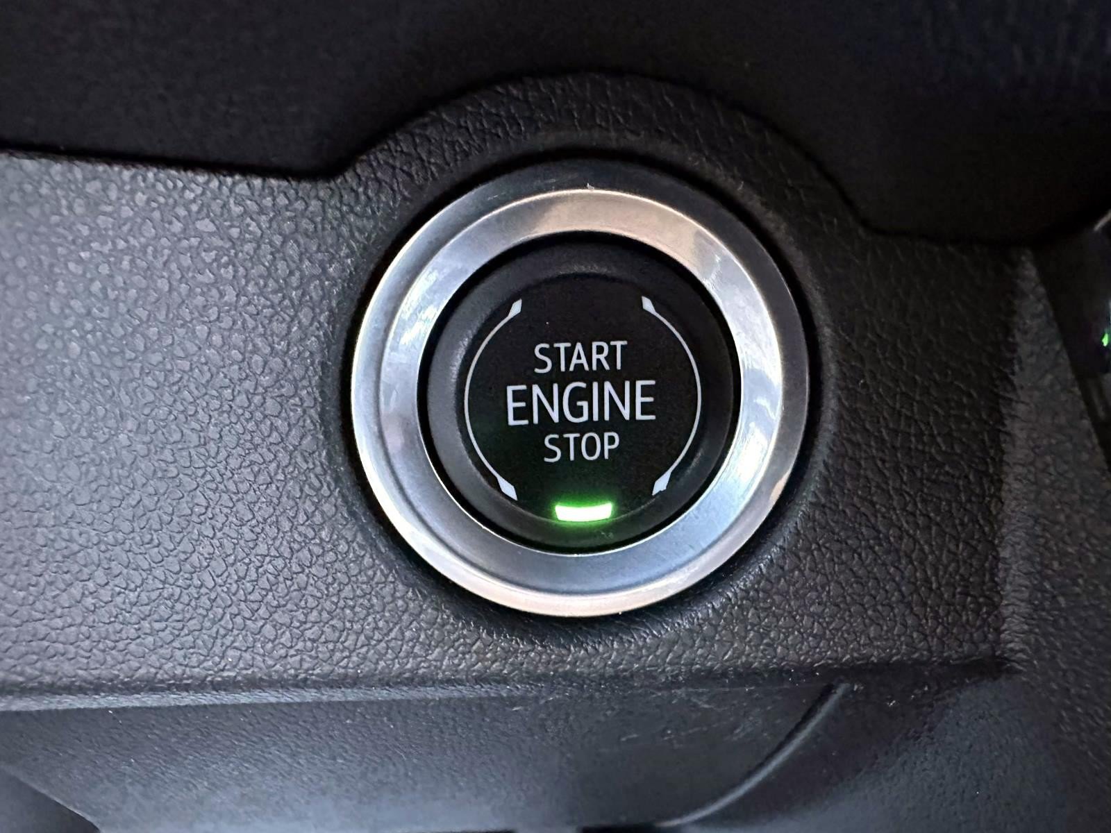 Used 2024 Chevrolet Traverse LS AWD/4WD image 20