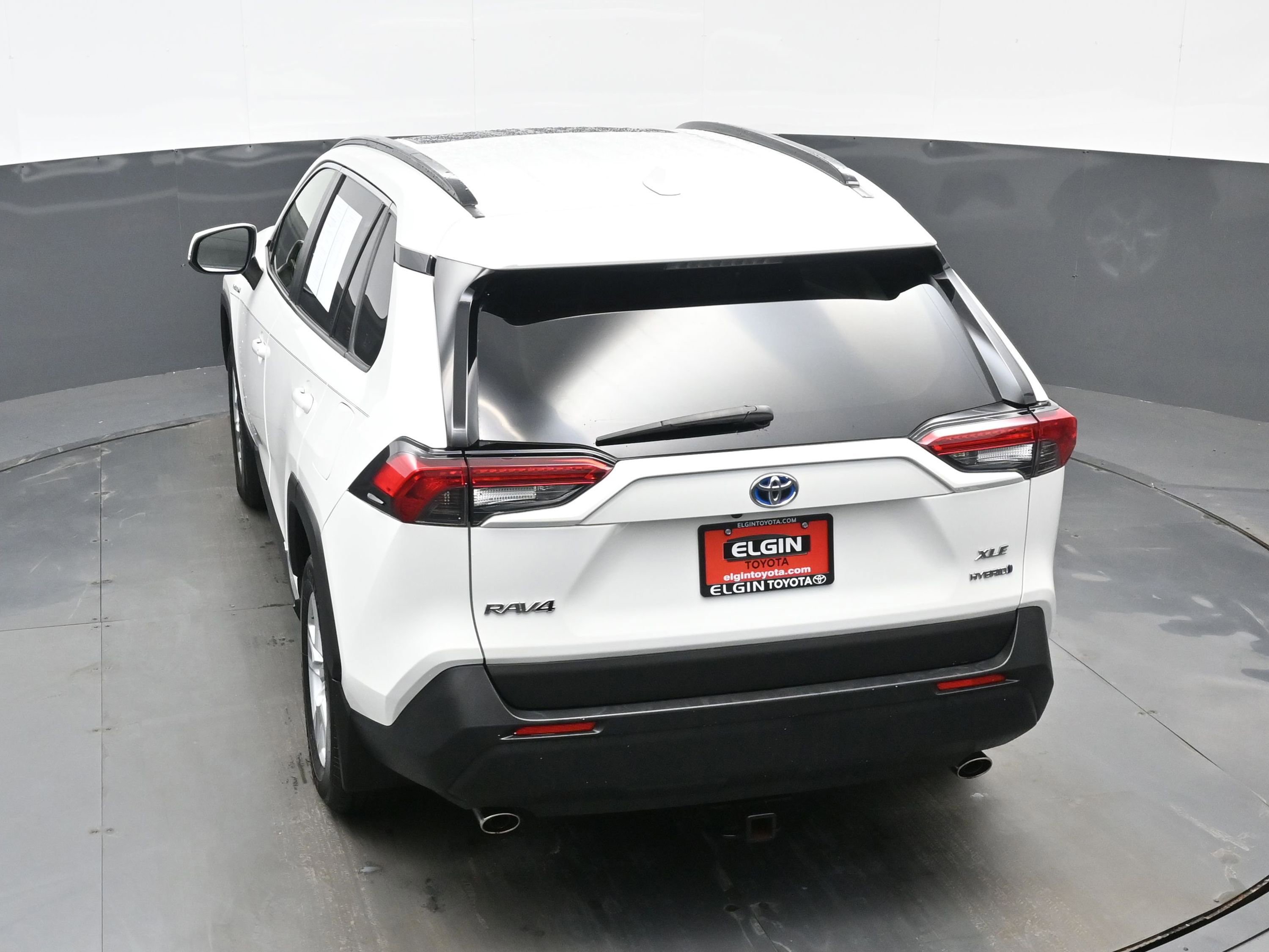 Used 2019 Toyota RAV4 XLE w/ Carpet Mat Package image 39