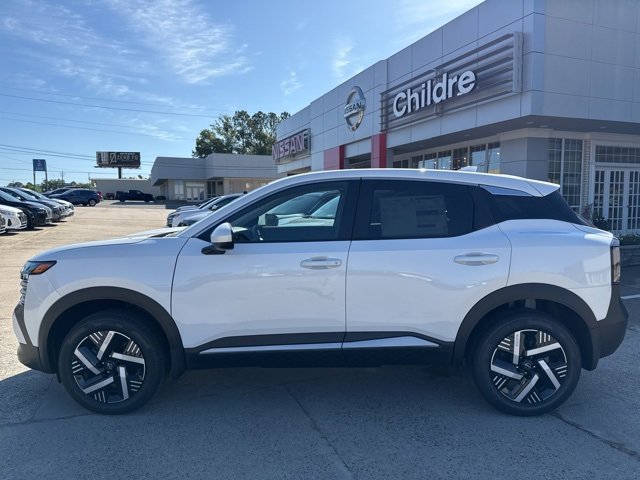 New 2025 Nissan Kicks SV image 1