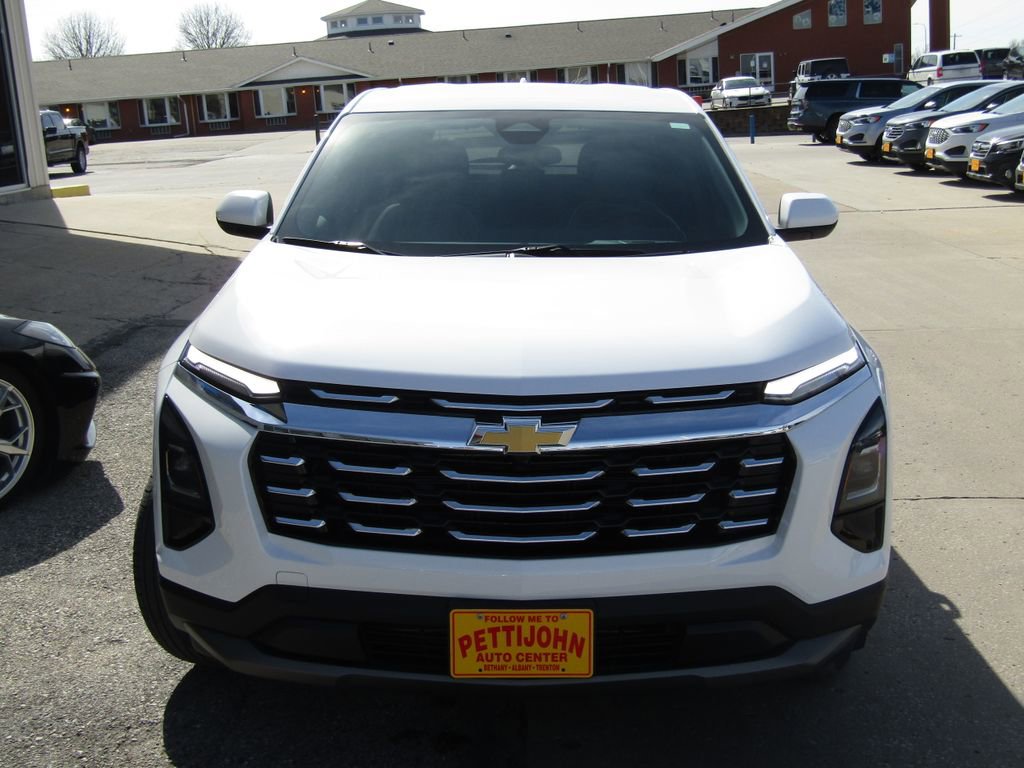 Used 2026 Chevrolet Equinox LT w/ Convenience Package II image 13