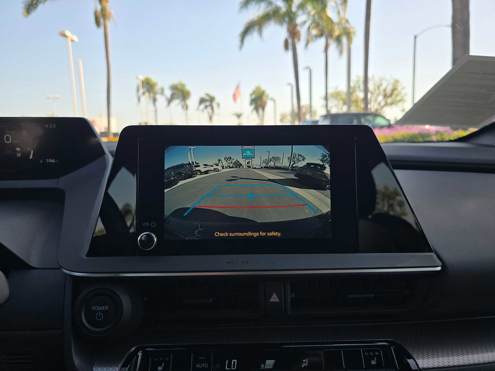 Used 2025 Toyota Prius XLE FWD image 29