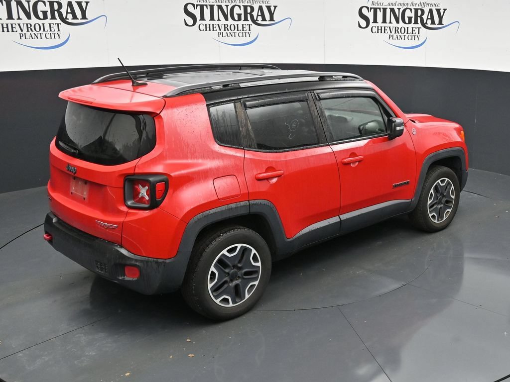 Used 2015 Jeep Renegade Trailhawk w/ Premium Leather Group AWD/4WD image 24