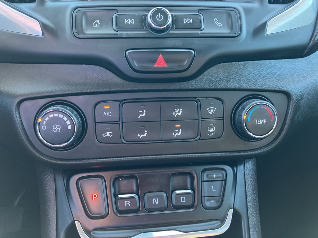 Used 2021 GMC Terrain SLE w/ Elevation Edition FWD image 19