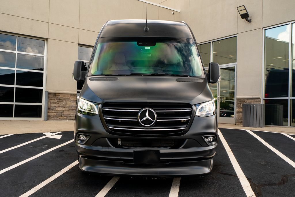 Used 2023 Mercedes-Benz Sprinter 3500 image 3