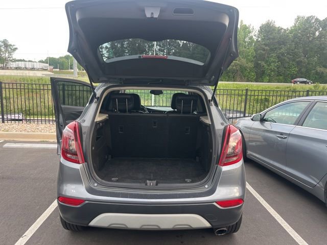 Used 2019 Buick Encore Essence AWD/4WD image 3