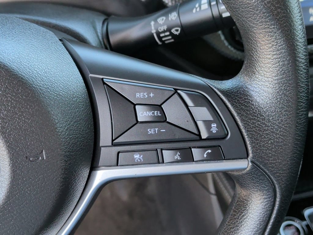 Used 2023 Nissan Kicks SV FWD image 18