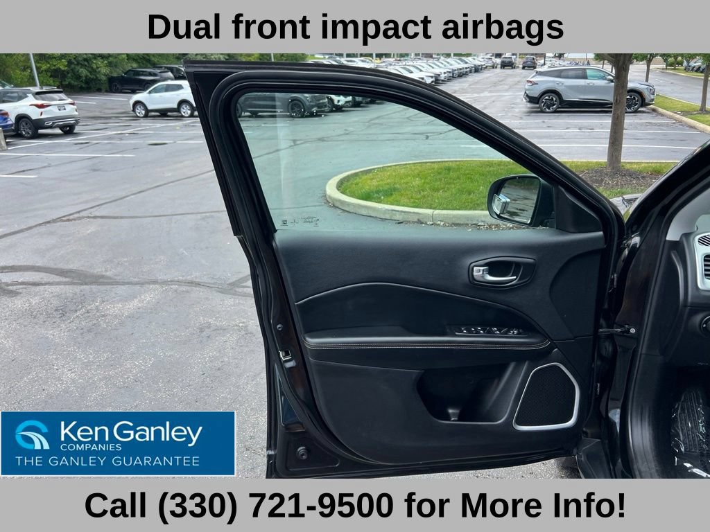 Used 2019 Jeep Compass Latitude AWD/4WD image 25