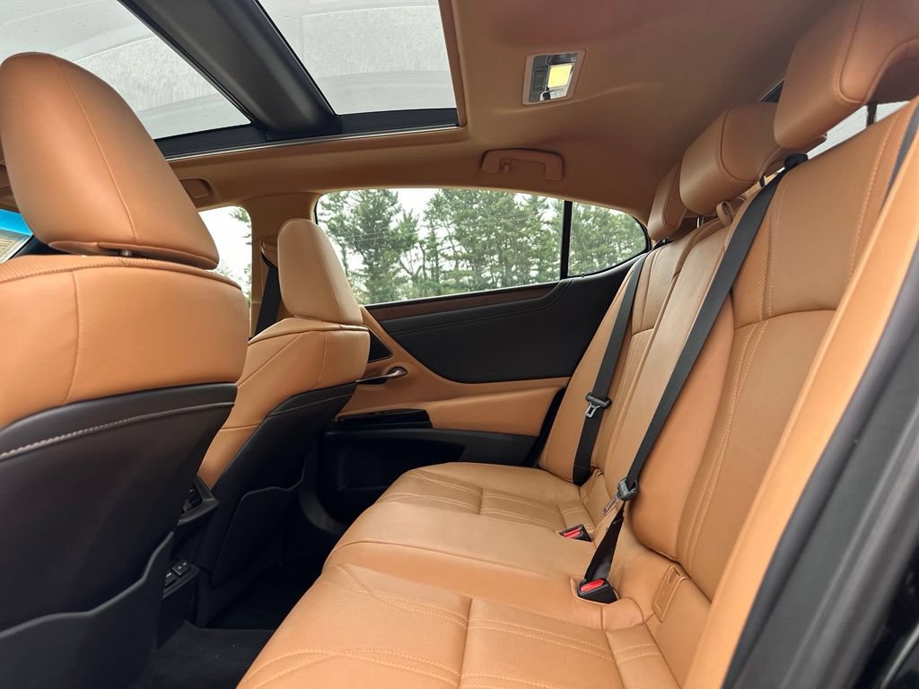 Used 2024 Lexus ES 350 w/ Accessory Package (Z1) FWD image 20