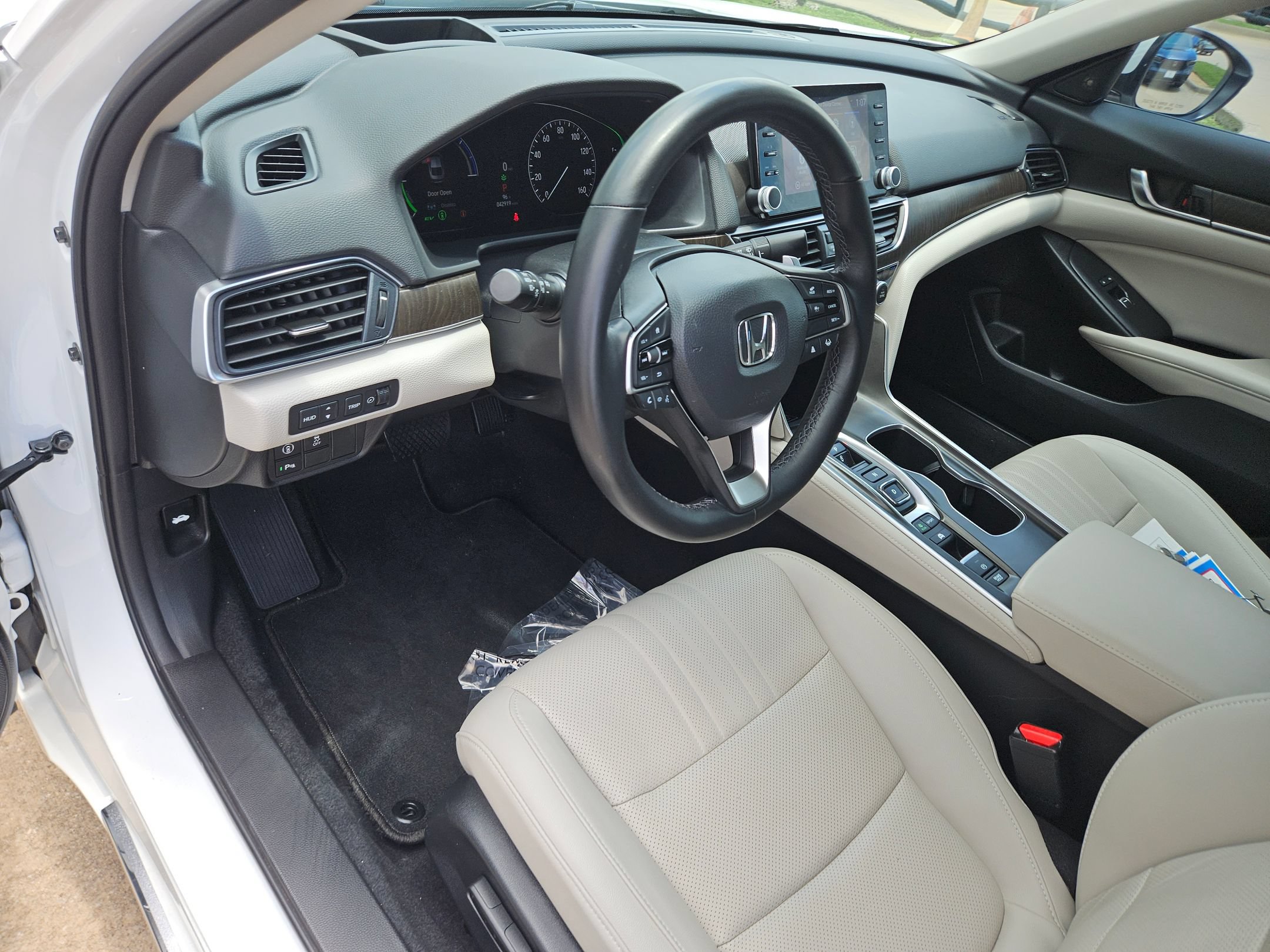 Certified 2022 Honda Accord Touring image 16