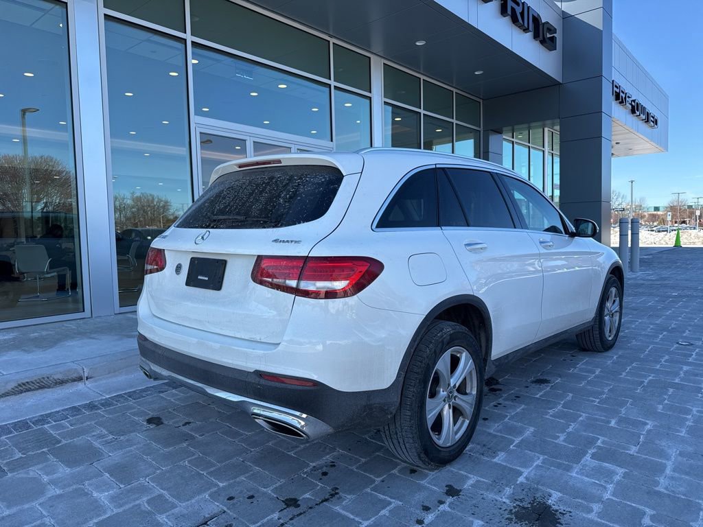 Used 2018 Mercedes-Benz GLC 300 4MATIC image 3