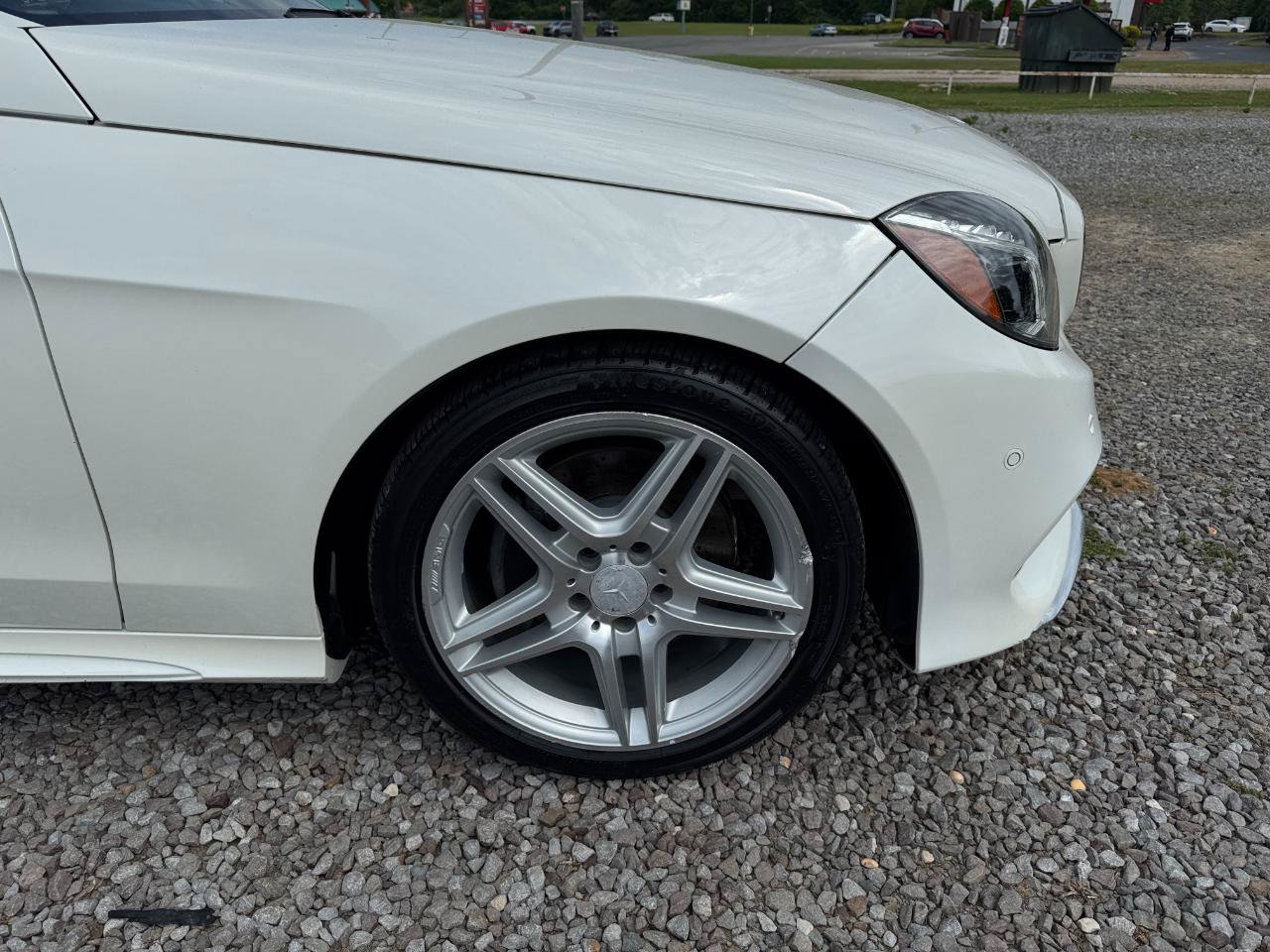 Used 2014 Mercedes-Benz E 350 Sedan image 7