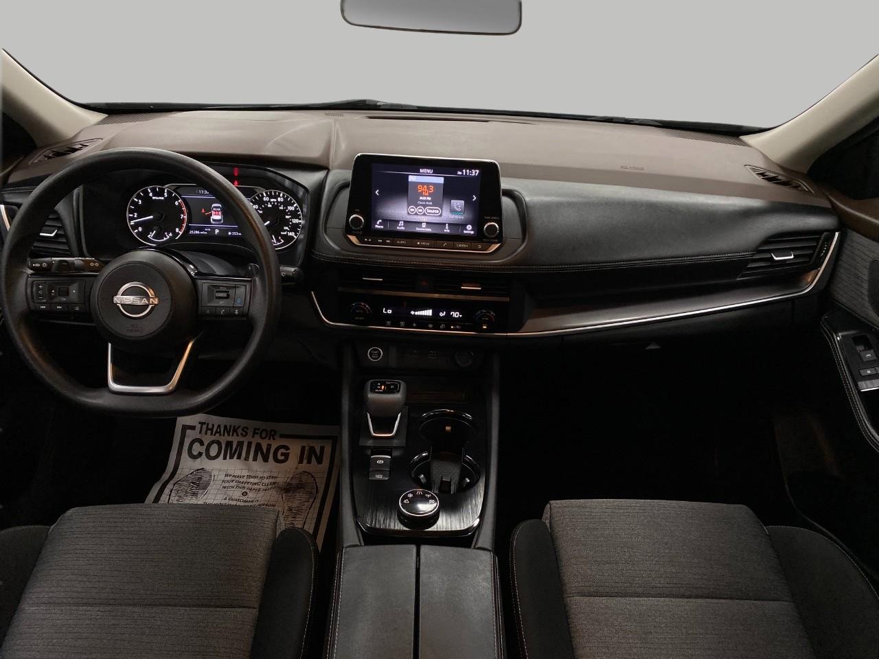 Used 2023 Nissan Rogue SV image 20