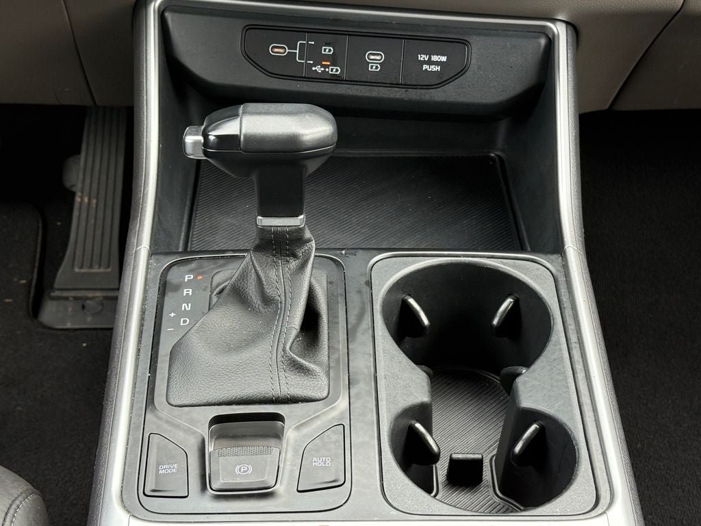Used 2025 Kia Carnival FWD image 27
