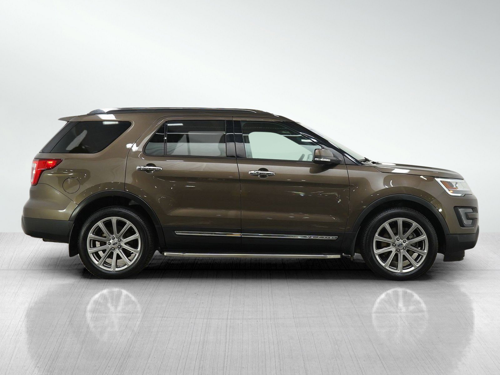 Used 2016 Ford Explorer Limited AWD/4WD image 6
