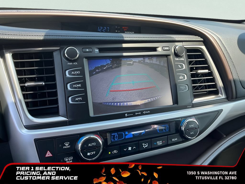 Used 2018 Toyota Highlander Plus w/ Carpet Mat Package (TMS) AWD/4WD image 28