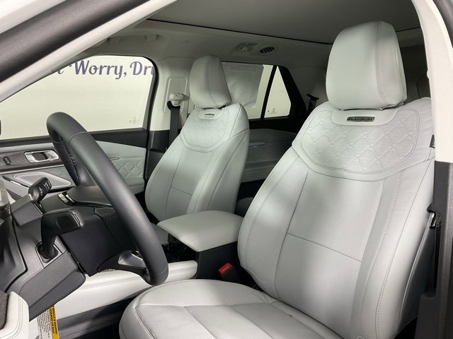New 2026 Ford Explorer Platinum w/ LUX Leather Package image 13