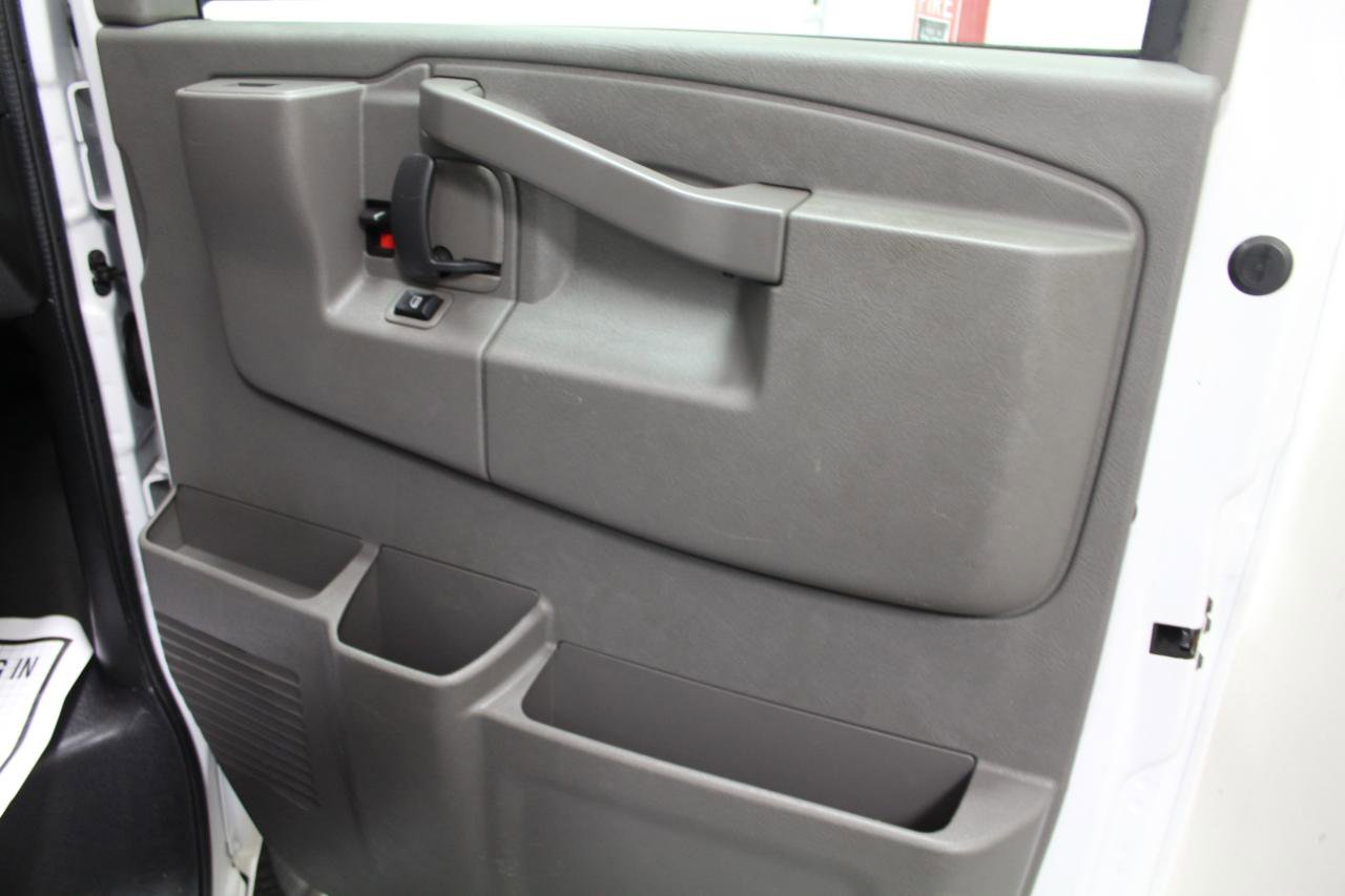 Used 2020 Chevrolet Express 2500 w/ Driver Convenience Package image 21