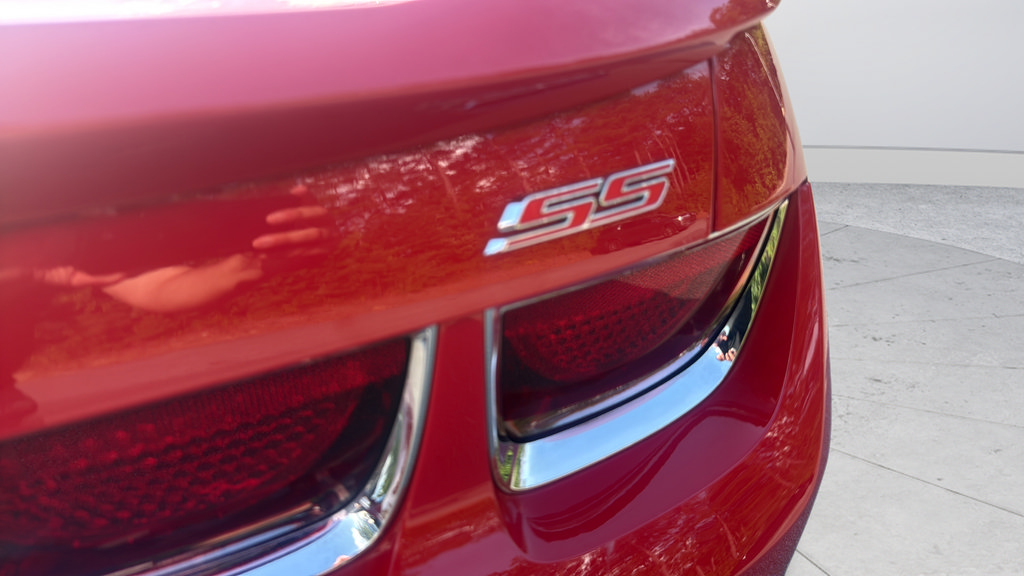 Used 2011 Chevrolet Camaro SS w/ LPO, Ground Effects Package RWD image 28