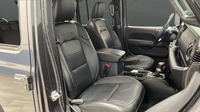 Used 2022 Jeep Wrangler Unlimited Sahara w/ Cold Weather Group image 23