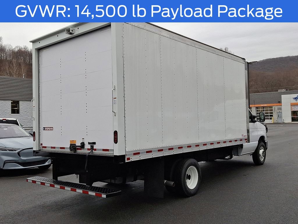 New 2025 Ford E-450 and Econoline 450 Super Duty w/ Driver's Safety Package image 3