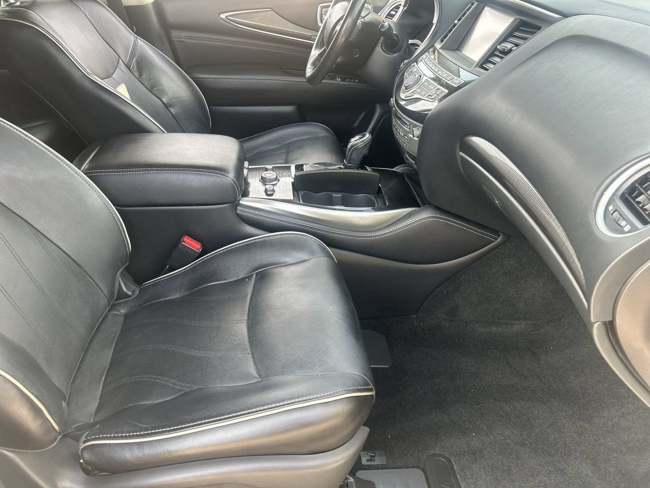 Used 2016 INFINITI QX60 FWD w/ Premium Plus Package image 8